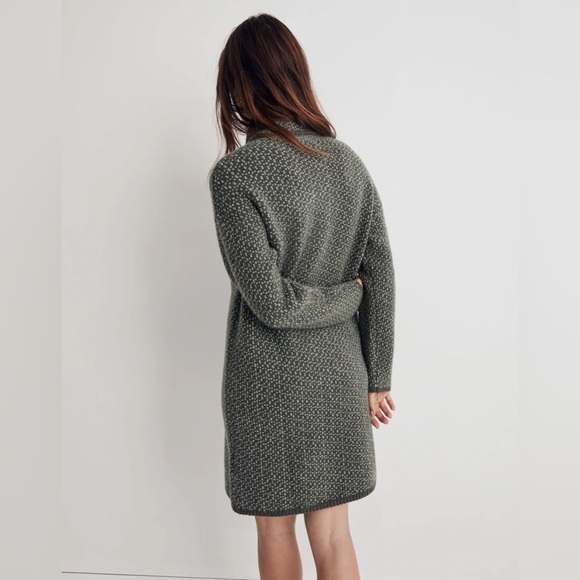 Madewell Womens Oversized Turtleneck Sweater Dress in Geo Print Green,‎ size XS - Picture 3 of 13